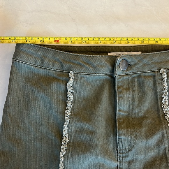 BCBGeneration Green Denim Mini Skirt Size 27 - Picture 6 of 8